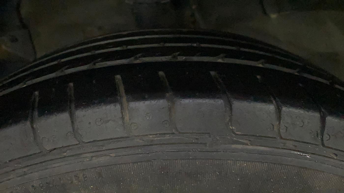 2019 Tata NEXON XM PETROL, Petrol, Manual, 31,566 km, Right Rear Tyre Tread