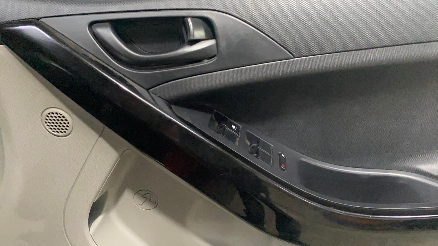 2019 Tata NEXON XM PETROL, Petrol, Manual, 31,566 km, Driver Side Door Panels Control