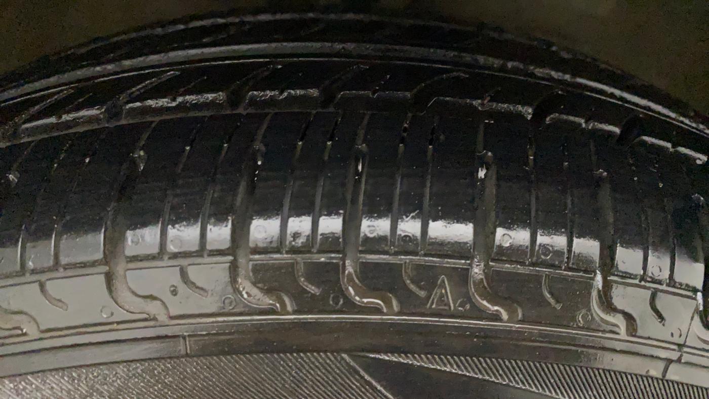 2016 Maruti Wagon R 1.0 VXI AMT, Petrol, Automatic, 33,705 km, Left Rear Tyre Tread