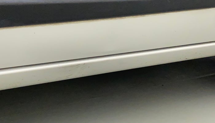 2016 Maruti Wagon R 1.0 VXI AMT, Petrol, Automatic, 33,705 km, Right running board - Slightly dented