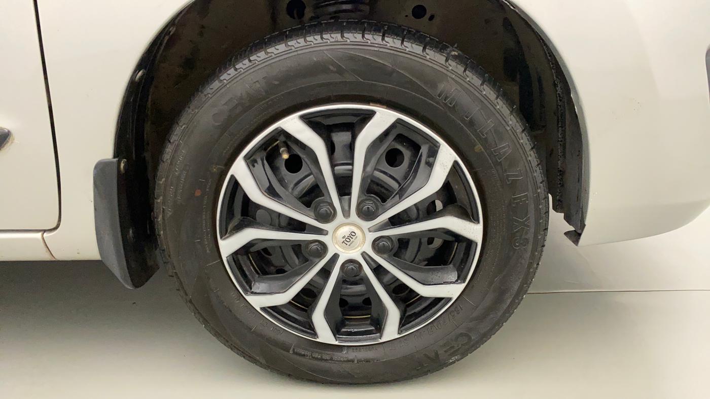 2016 Maruti Wagon R 1.0 VXI AMT, Petrol, Automatic, 33,705 km, Right Front Wheel