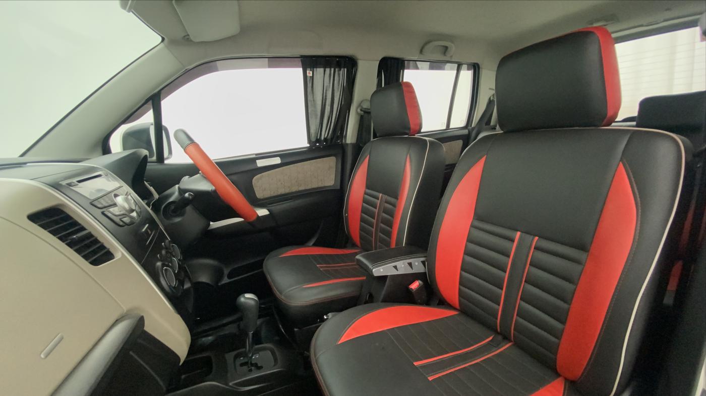 2016 Maruti Wagon R 1.0 VXI AMT, Petrol, Automatic, 33,705 km, Right Side Front Door Cabin
