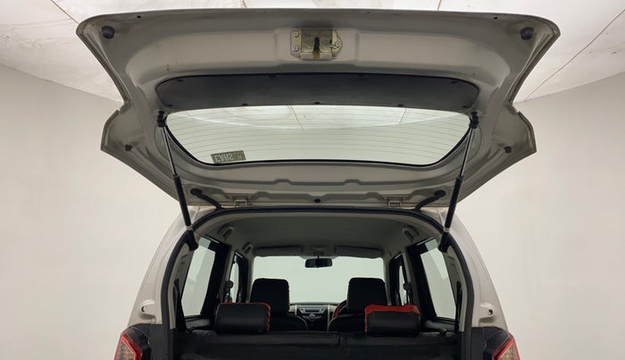 2016 Maruti Wagon R 1.0 VXI AMT, Petrol, Automatic, 33,705 km, Boot Door Open