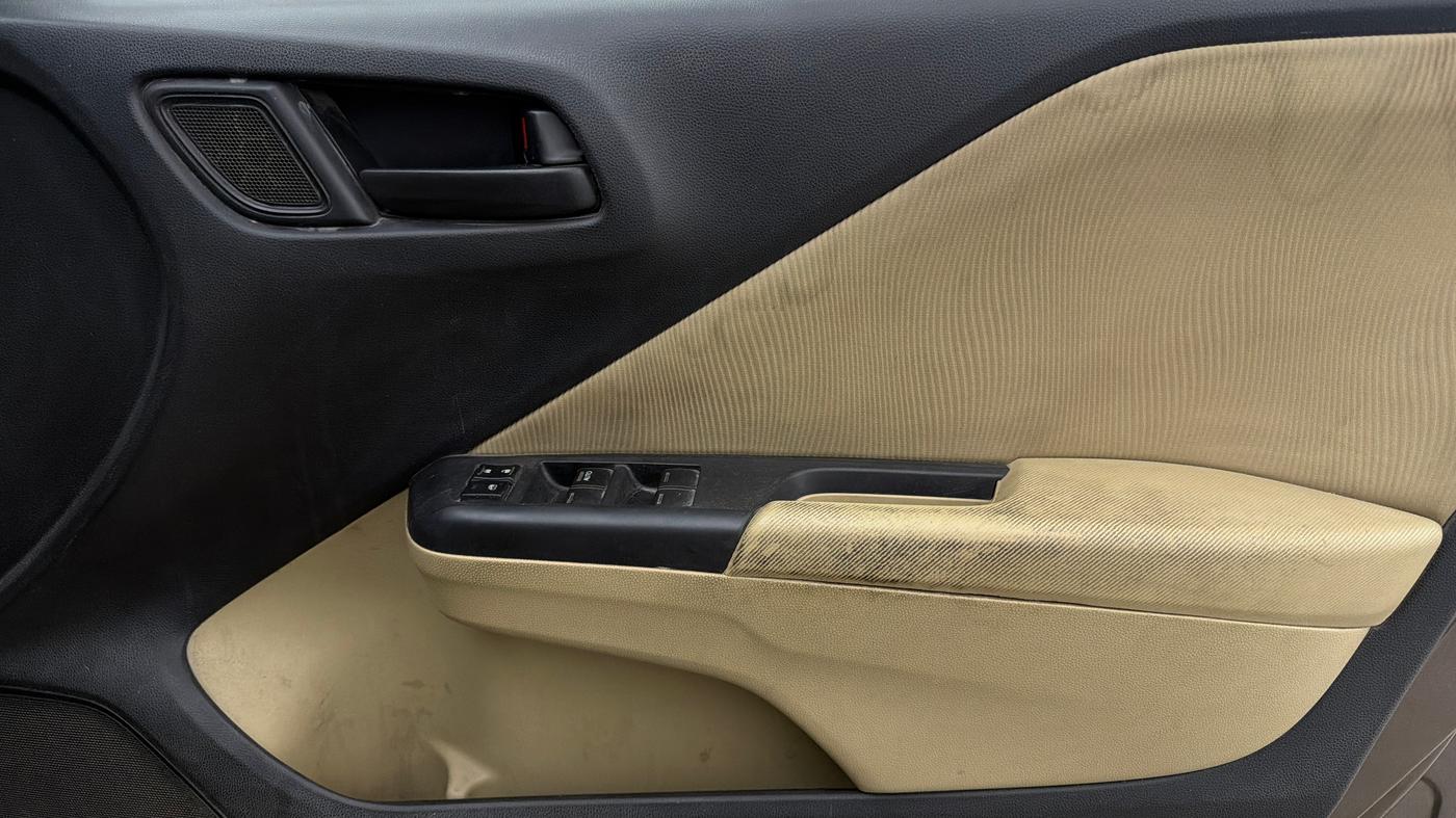 2014 Honda City 1.5L I-VTEC V MT, Petrol, Manual, 66,367 km, Driver Side Door Panels Control