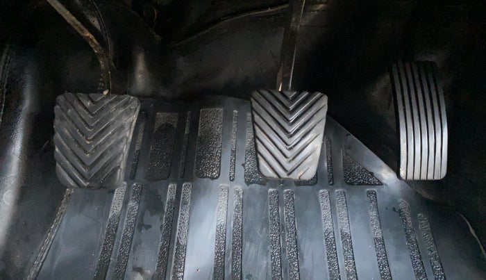 2016 Hyundai Creta SX PLUS 1.6 PETROL, Petrol, Manual, 1,11,085 km, Pedals