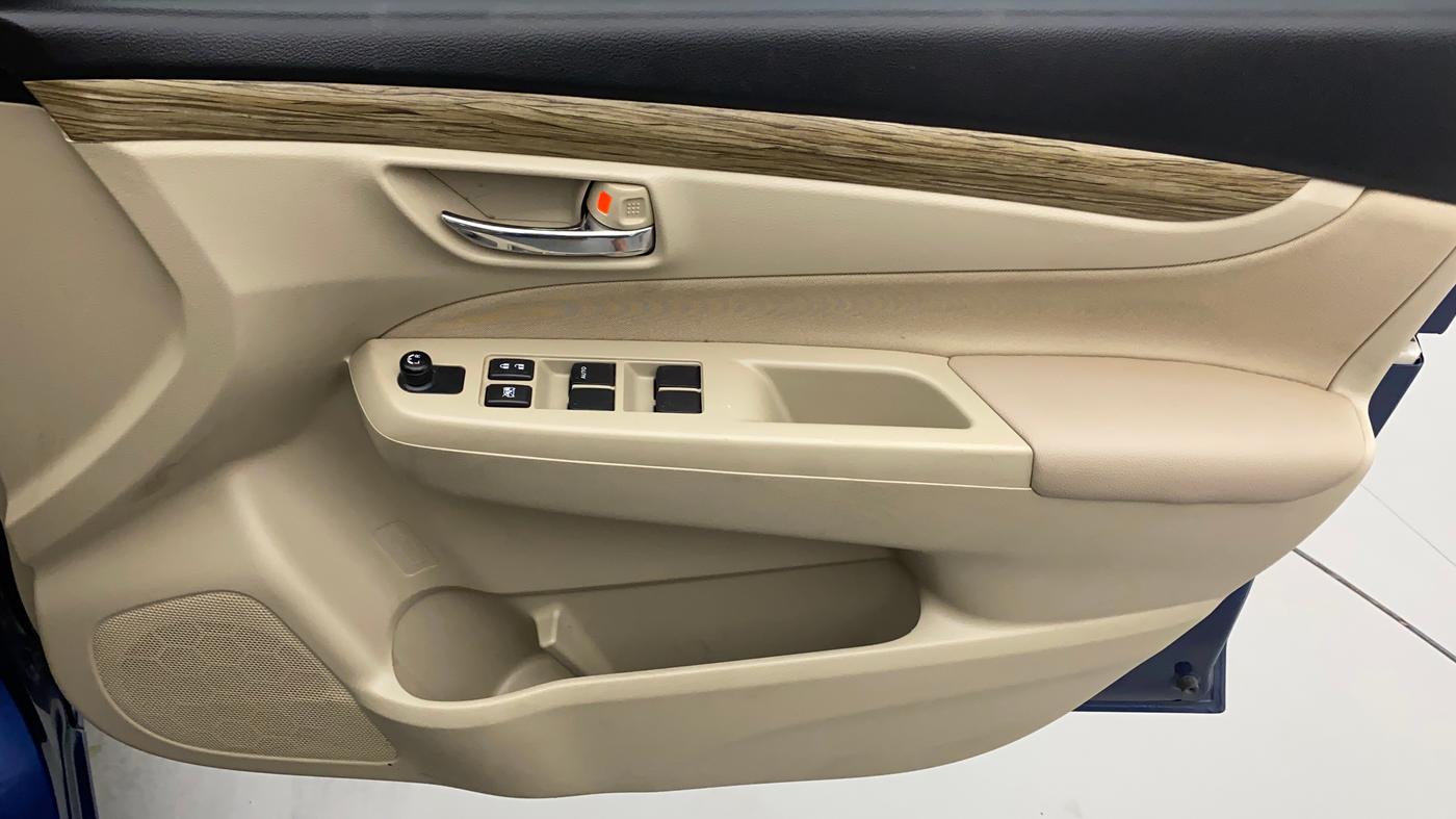 2021 Maruti Ciaz DELTA 1.5 SHVS MT PETROL, Petrol, Manual, 21,951 km, Driver Side Door Panels Control