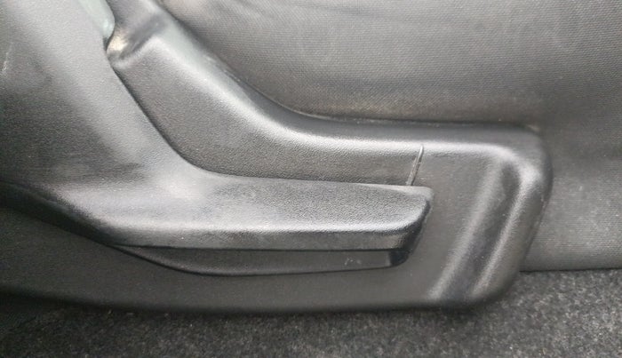 2017 Maruti IGNIS SIGMA 1.2, Petrol, Manual, 86,456 km, Driver Side Adjustment Panel
