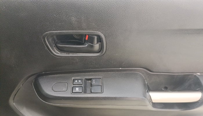2017 Maruti IGNIS SIGMA 1.2, Petrol, Manual, 86,456 km, Driver Side Door Panels Control