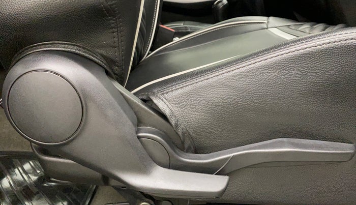 2021 Maruti Swift ZXI D, Petrol, Manual, 20,671 km, Driver Side Adjustment Panel