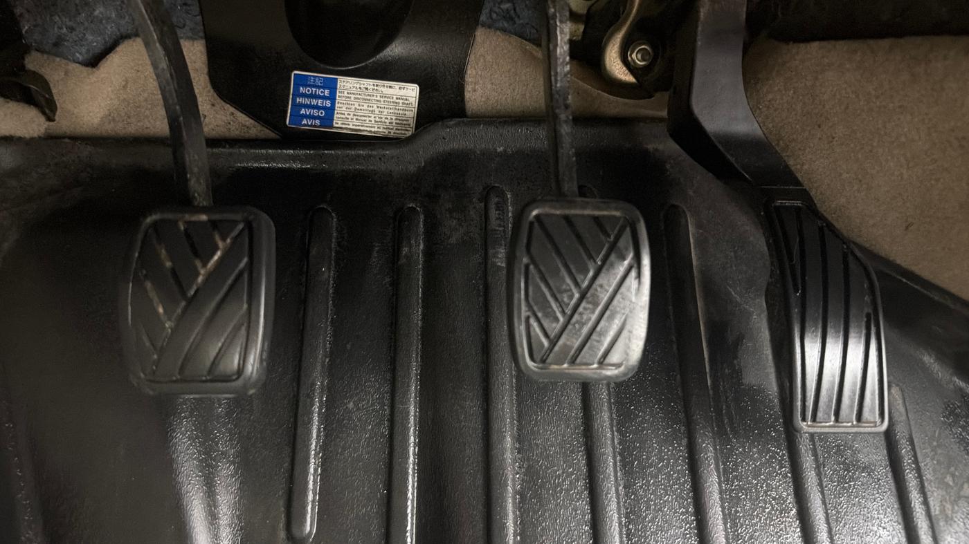 2022 Maruti Ciaz SIGMA 1.5 SHVS MT  PETROL, Petrol, Manual, 66,194 km, Pedals