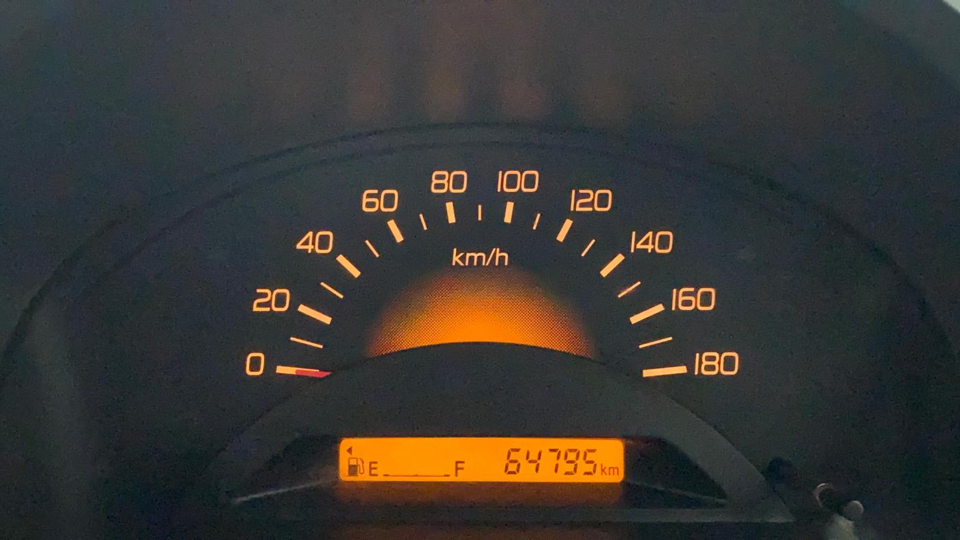 2011 Maruti Wagon R 1.0 LXI, Petrol, Manual, 64,833 km, Odometer Image