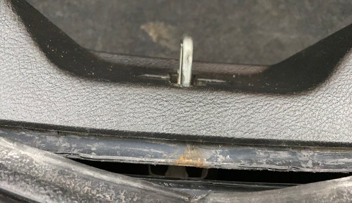 2019 Maruti Ciaz ALPHA  AT 1.5 SHVS PETROL, Petrol, Automatic, 1,08,914 km, Dicky (Boot door) - Slightly rusted