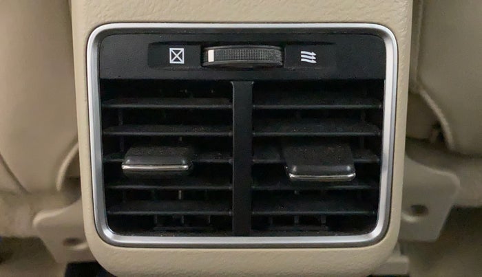 2019 Maruti Ciaz ALPHA  AT 1.5 SHVS PETROL, Petrol, Automatic, 1,08,914 km, Rear AC Vents
