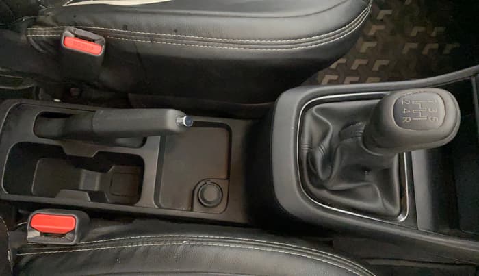 2023 Tata PUNCH PURE MT, Petrol, Manual, 56,302 km, Gear Lever