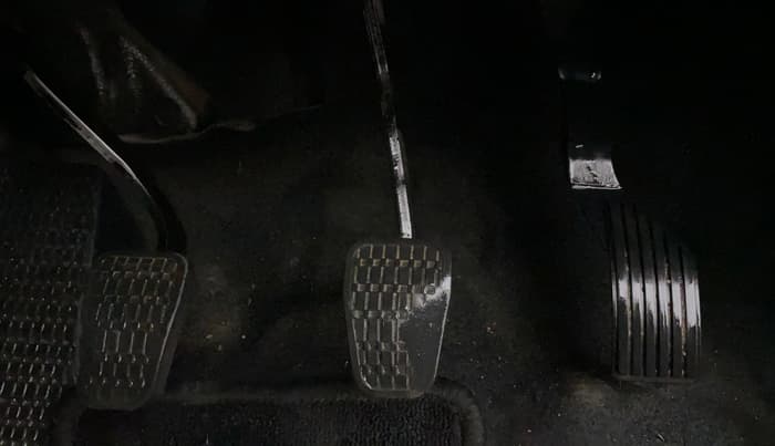 2023 Tata PUNCH PURE MT, Petrol, Manual, 56,302 km, Pedals