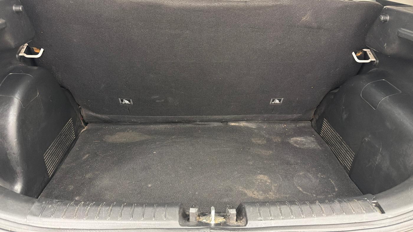 2023 Hyundai VENUE S 1.2, Petrol, Manual, 77,602 km, Boot Inside