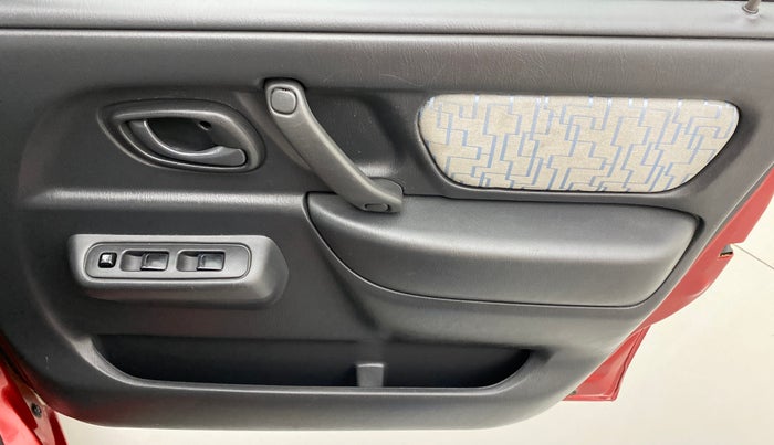 2010 Maruti Wagon R LXI MINOR, Petrol, Manual, 29,736 km, Driver Side Door Panels Control