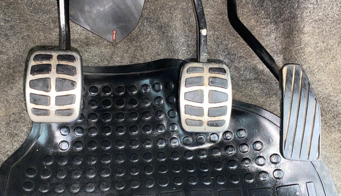 2010 Maruti Wagon R LXI MINOR, Petrol, Manual, 29,736 km, Pedals