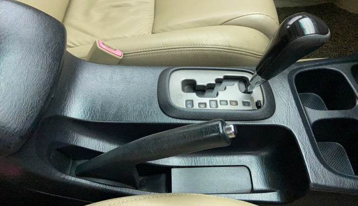 2016 Toyota Fortuner 3.0 AT 4X2, Diesel, Automatic, 1,71,880 km, Gear Lever