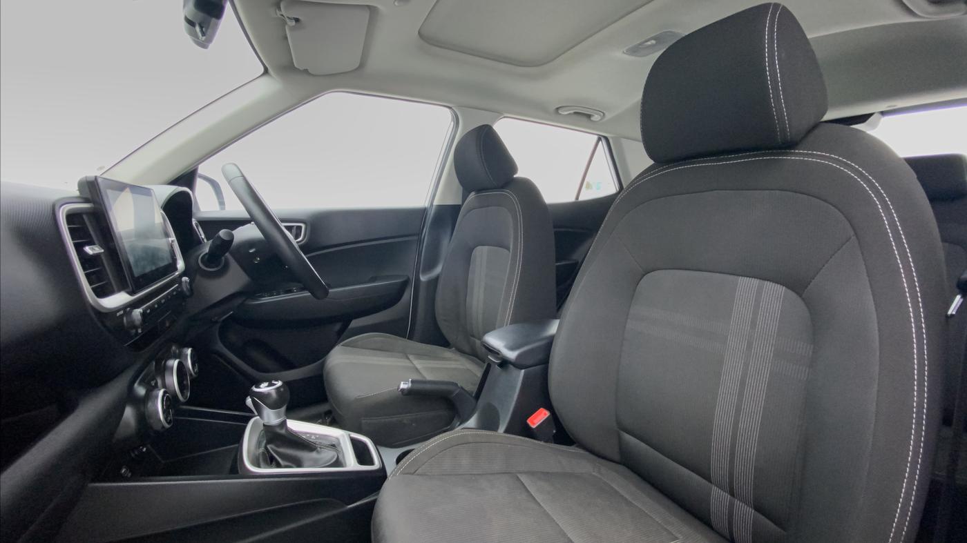 2019 Hyundai VENUE 1.0 TURBO GDI SX+ AT, Petrol, Automatic, 26,448 km, Right Side Front Door Cabin View