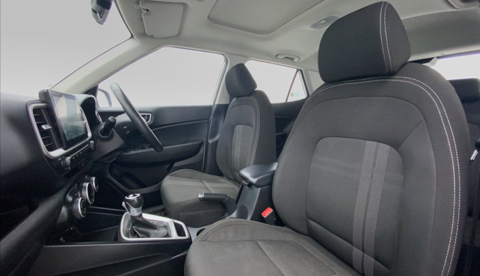 2019 Hyundai VENUE 1.0 TURBO GDI SX+ AT, Petrol, Automatic, 26,448 km, Right Side Front Door Cabin View