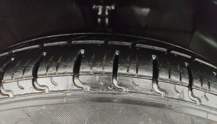 2021 Hyundai NEW SANTRO ASTA MT, Petrol, Manual, 89,524 km, Right Front Tyre Tread