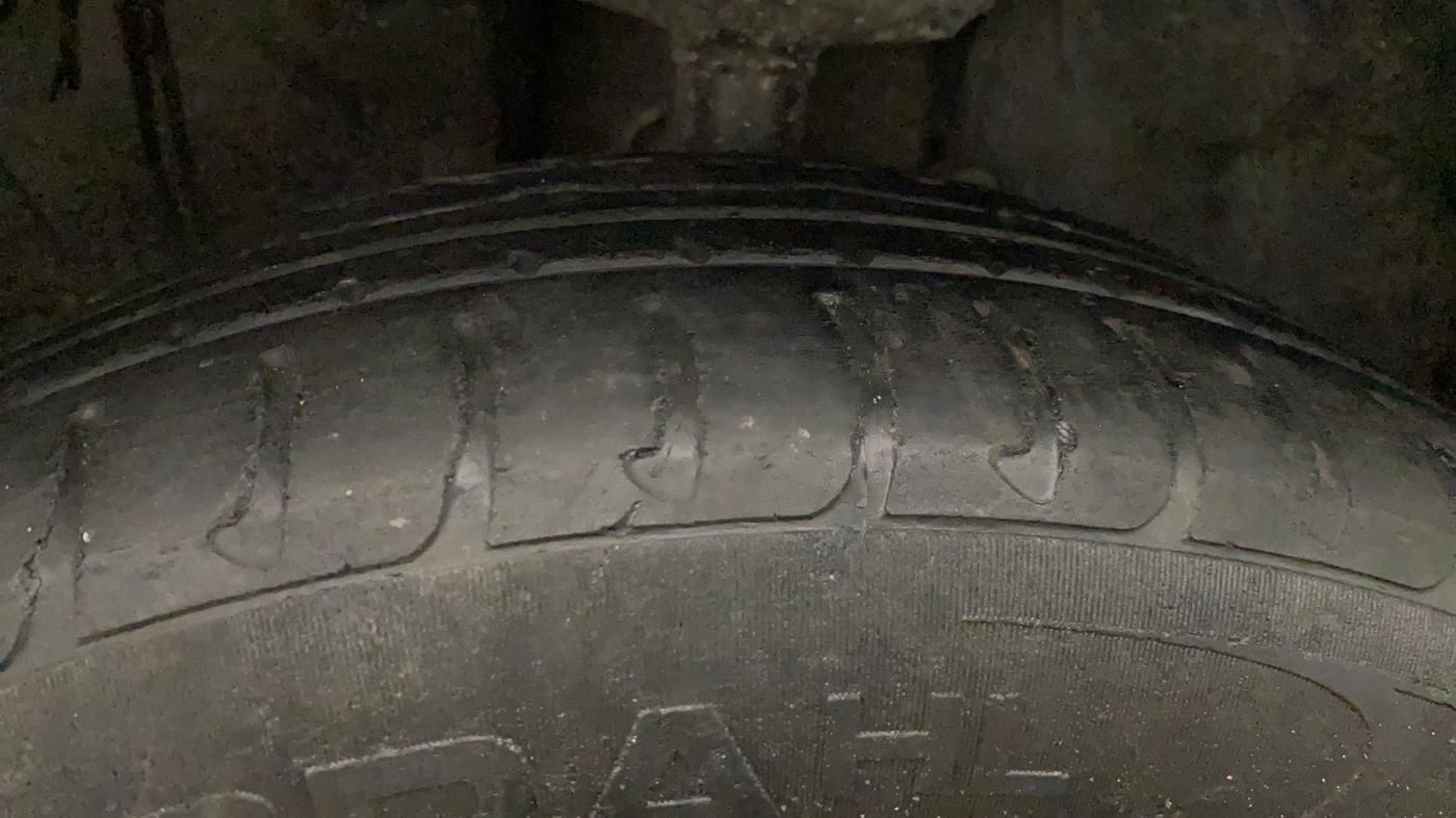 2017 Nissan Terrano XV D PREMIUM AMT, Diesel, Automatic, 44,458 km, Left Front Tyre Tread