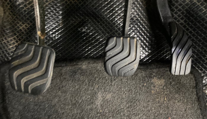 2019 Datsun Redi Go S 1.0, Petrol, Manual, 71,992 km, Pedals