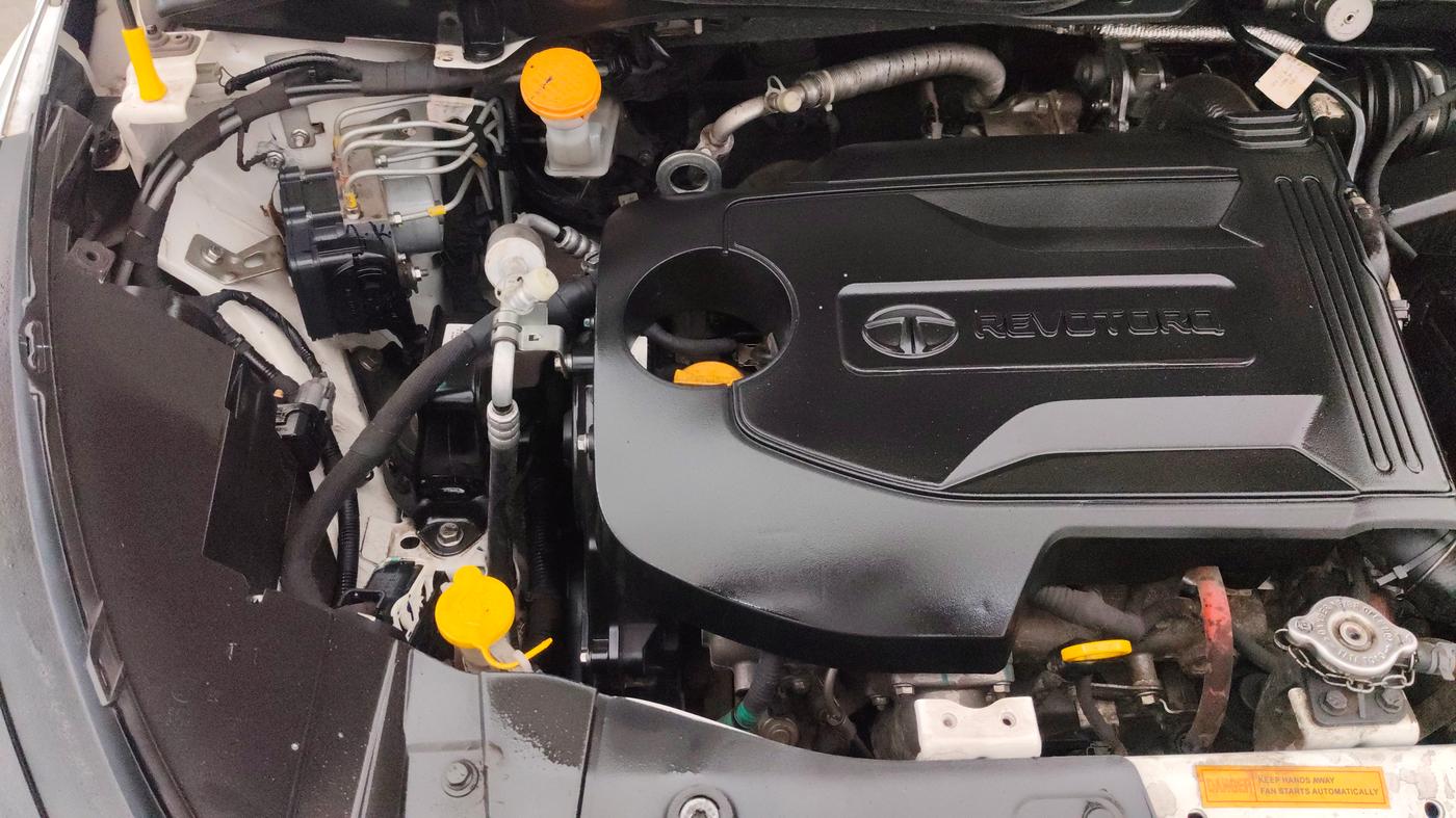 2022 Tata ALTROZ XZ PLUS DIESEL, Diesel, Manual, 40,413 km, Engine View - Right