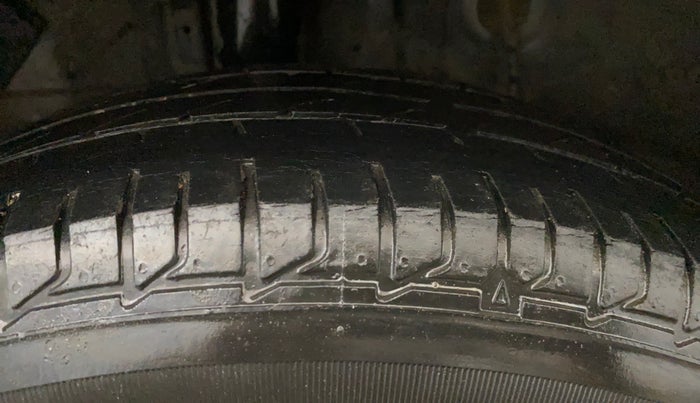 2019 Hyundai Elite i20 SPORTZ PLUS 1.2, Petrol, Manual, 73,021 km, Right Rear Tyre Tread