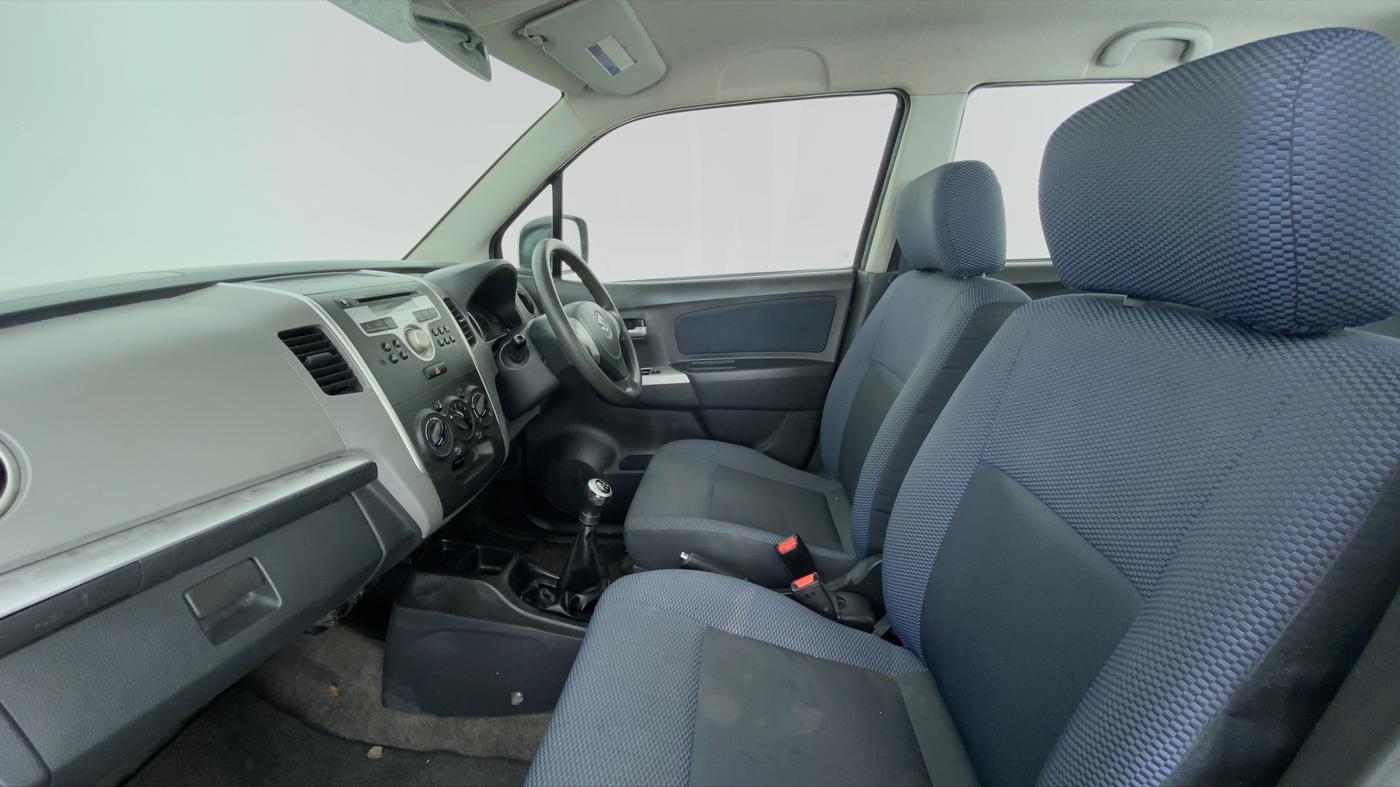 2011 Maruti Wagon R 1.0 VXI, Petrol, Manual, 37,871 km, Right Side Front Door Cabin