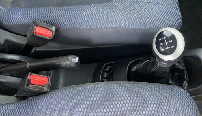 2011 Maruti Wagon R 1.0 VXI, Petrol, Manual, 37,871 km, Gear Lever