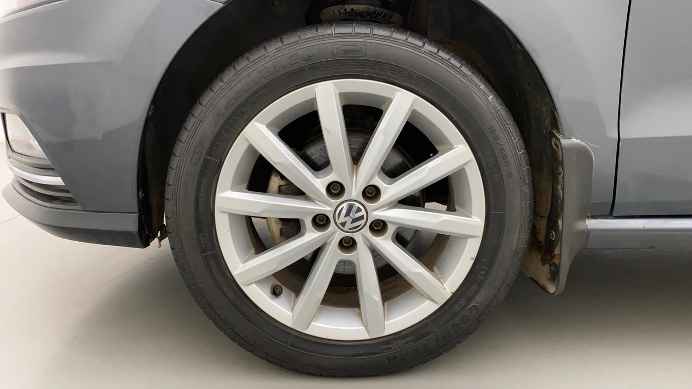 2017 Volkswagen Ameo HIGHLINE1.2L PLUS 16 ALLOY, Petrol, Manual, 35,070 km, Left Front Wheel