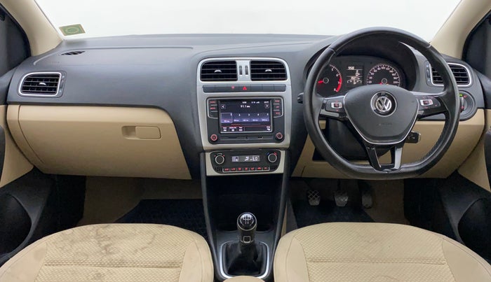 2017 Volkswagen Ameo HIGHLINE1.2L PLUS 16 ALLOY, Petrol, Manual, 35,070 km, Dashboard