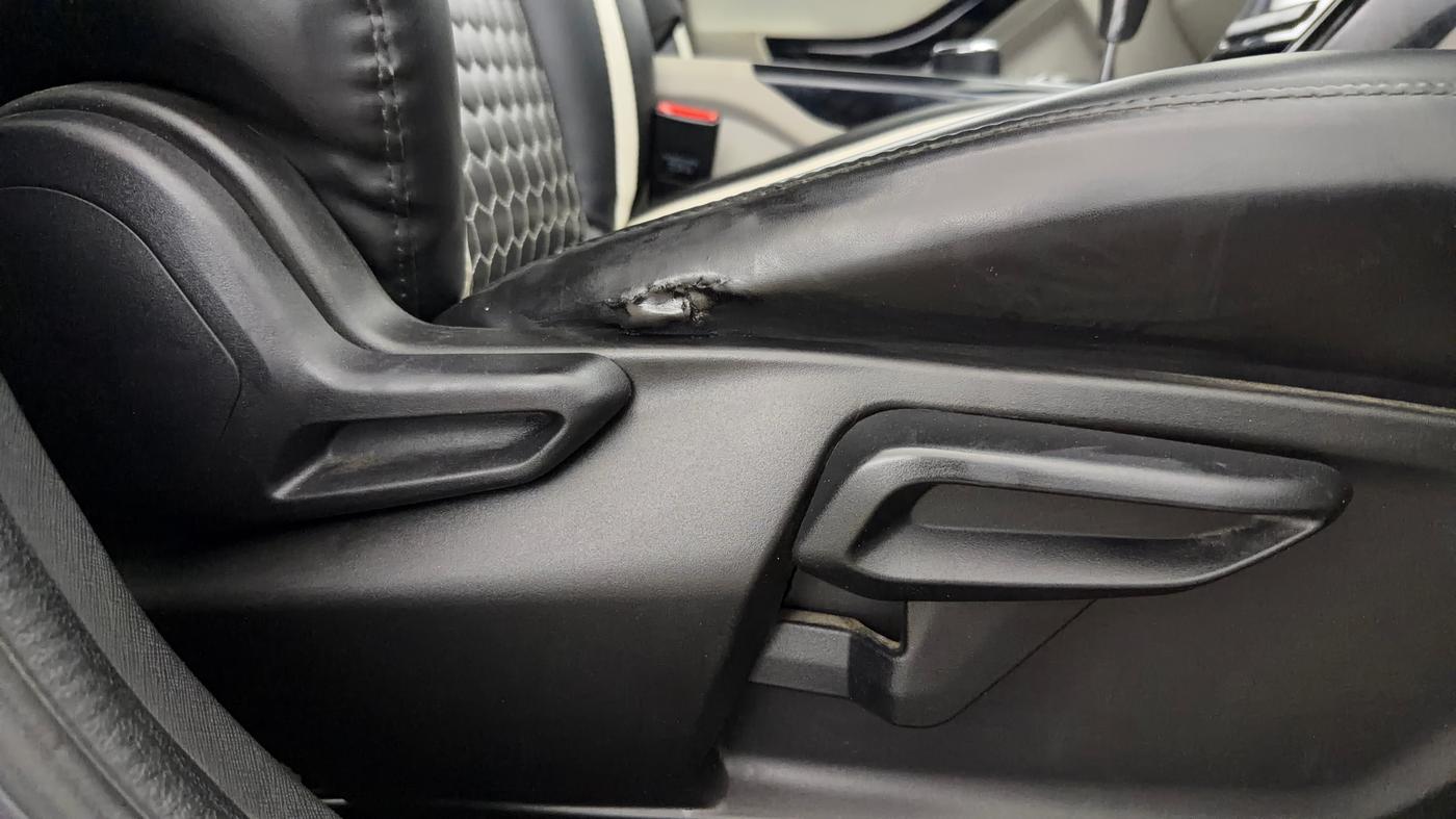 2023 Tata NEXON XZA PLUS PETROL, Petrol, Automatic, 33,718 km, Driver Side Adjustment Panel