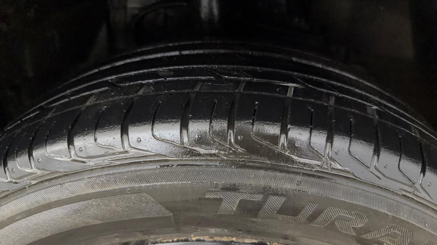 2023 Tata NEXON XZA PLUS PETROL, Petrol, Automatic, 33,718 km, Right Front Tyre Tread