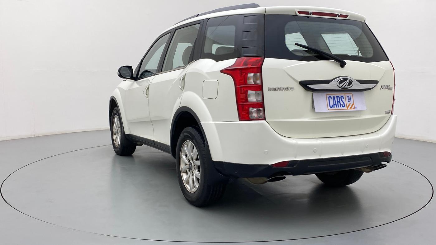 2016 Mahindra XUV500 W10, Diesel, Manual, 74,056 km, Left Back Diagonal