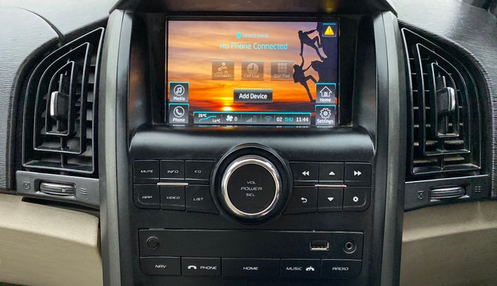 2016 Mahindra XUV500 W10, Diesel, Manual, 74,056 km, Infotainment System