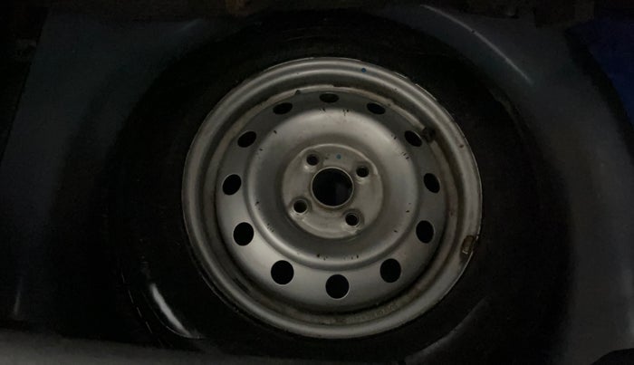 2014 Maruti Swift LXI, Petrol, Manual, 44,071 km, Spare Tyre