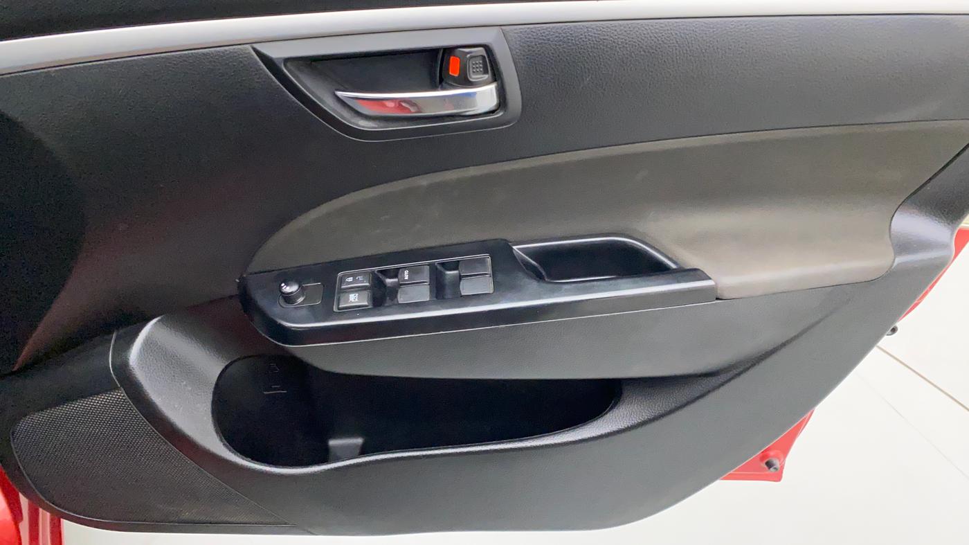 2013 Maruti Swift VXI D, Petrol, Manual, 37,757 km, Driver Side Door Panels Control