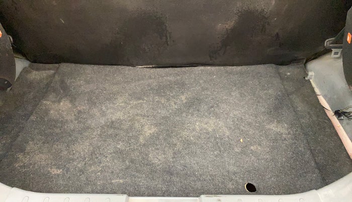 2016 Maruti Alto 800 LXI, Petrol, Manual, 49,320 km, Boot Inside