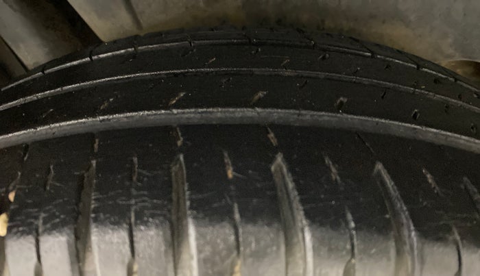 2017 Maruti Dzire ZXI Plus, Petrol, Manual, 39,352 km, Right Rear Tyre Tread