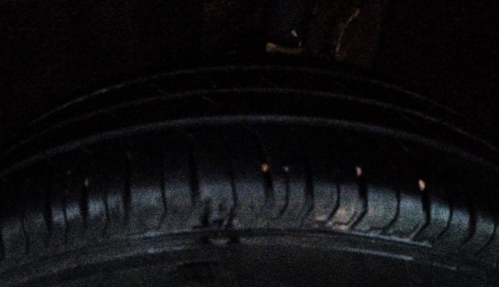 2024 Tata PUNCH ACCOMPLISHED AMT, Petrol, Automatic, 8,733 km, Left Front Tyre Tread