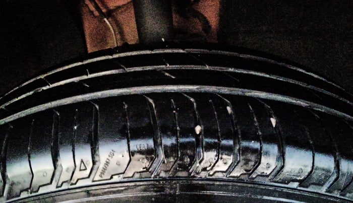 2024 Tata PUNCH ACCOMPLISHED AMT, Petrol, Automatic, 8,733 km, Right Front Tyre Tread