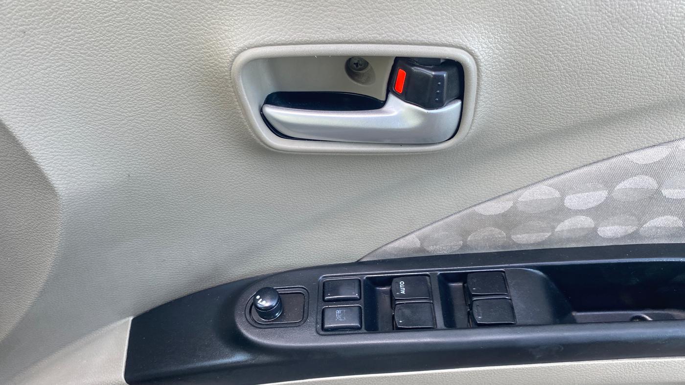 2016 Maruti Celerio ZXI AMT, Petrol, Automatic, 45,290 km, Driver Side Door Panels Control