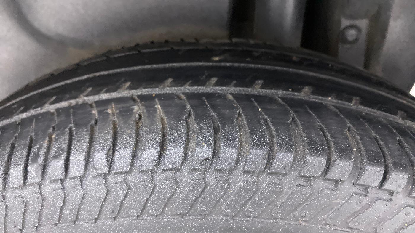 2013 Maruti Swift Dzire AUTOMATIC, Petrol, Automatic, 56,994 km, Left Rear Tyre Tread