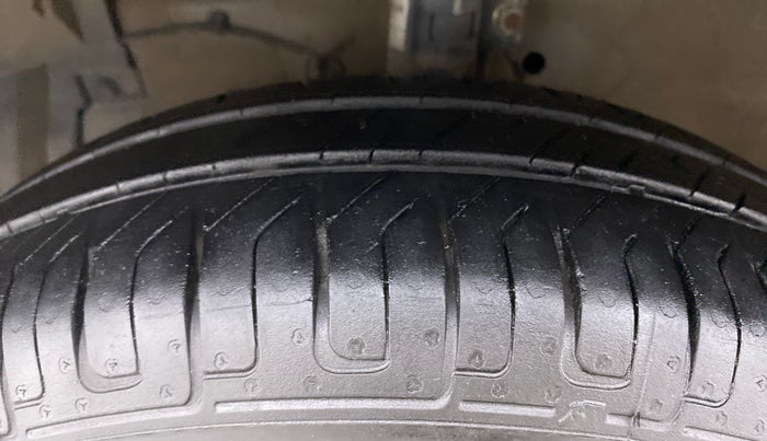 2013 Maruti Swift Dzire AUTOMATIC, Petrol, Automatic, 56,994 km, Left Front Tyre Tread