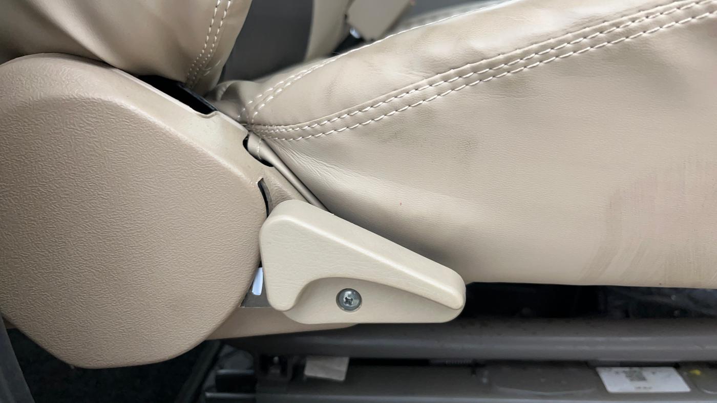 2025 Mahindra Bolero B6, Diesel, Manual, 4,383 km, Driver Side Adjustment Panel