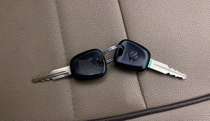 2017 Maruti Alto 800 LXI, Petrol, Manual, 13,004 km, Key Close Up