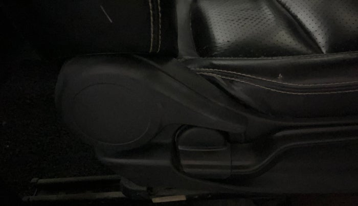 2018 Honda Amaze 1.2L I-VTEC V, Petrol, Manual, 1,11,878 km, Driver Side Adjustment Panel